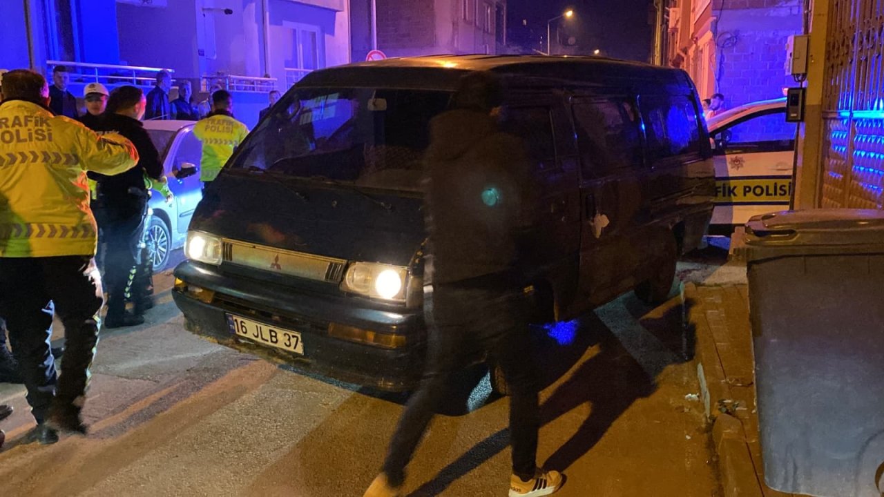 Bursa'da 'dur' ihtarına uymayan sürücü 10 kilometrelik takip sonucu yakalandı