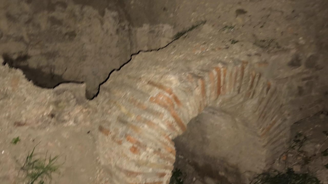 Marmaraereğlisi'nde kaçak kazı yapan 2 şüpheli tutuklandı