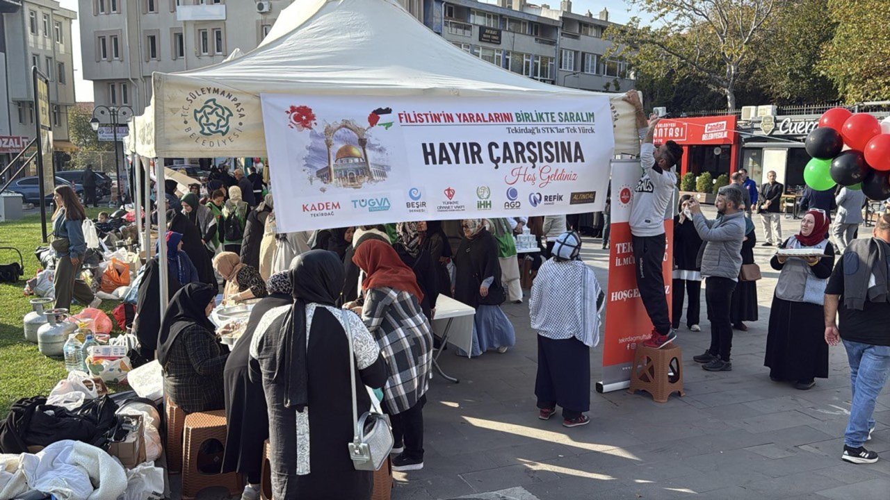 Tekirdağ'da 'Filistin'in yaralarını birlikte saralım' kermesi
