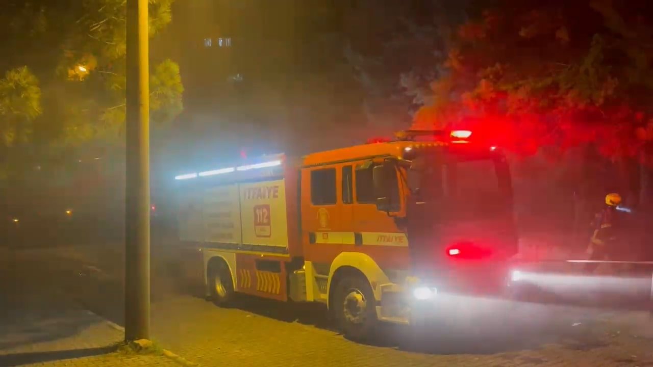 Balıkesir'de restoranda yangın: 2 kişi dumandan etkilendi