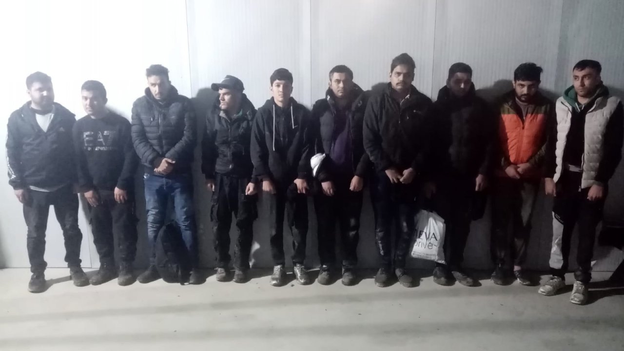 Edirne'de 20 kaçak göçmen yakalandı