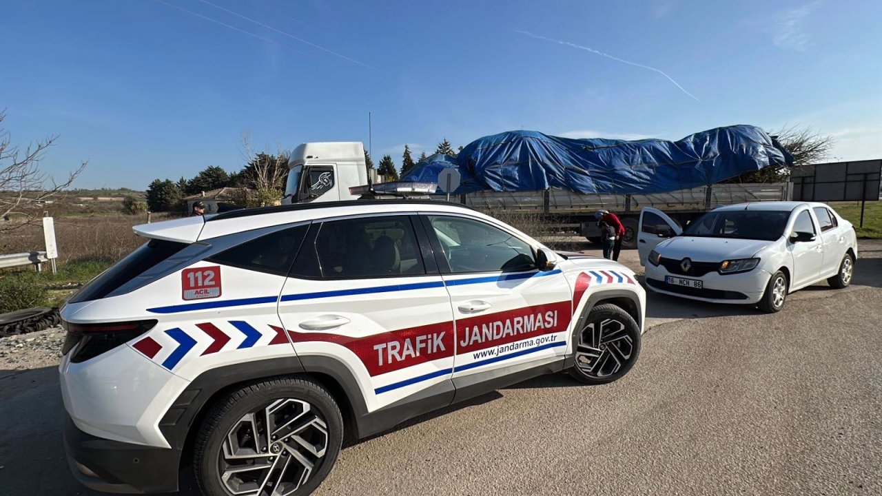 Edirne'de 3 araçlı zincirleme kazada 1 yaralı