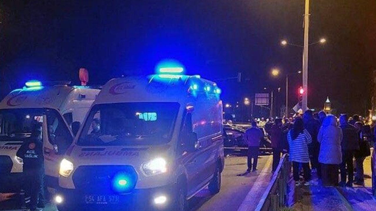 Sakarya'da 2 otomobil çarpıştı; 1 ölü, 3 yaralı