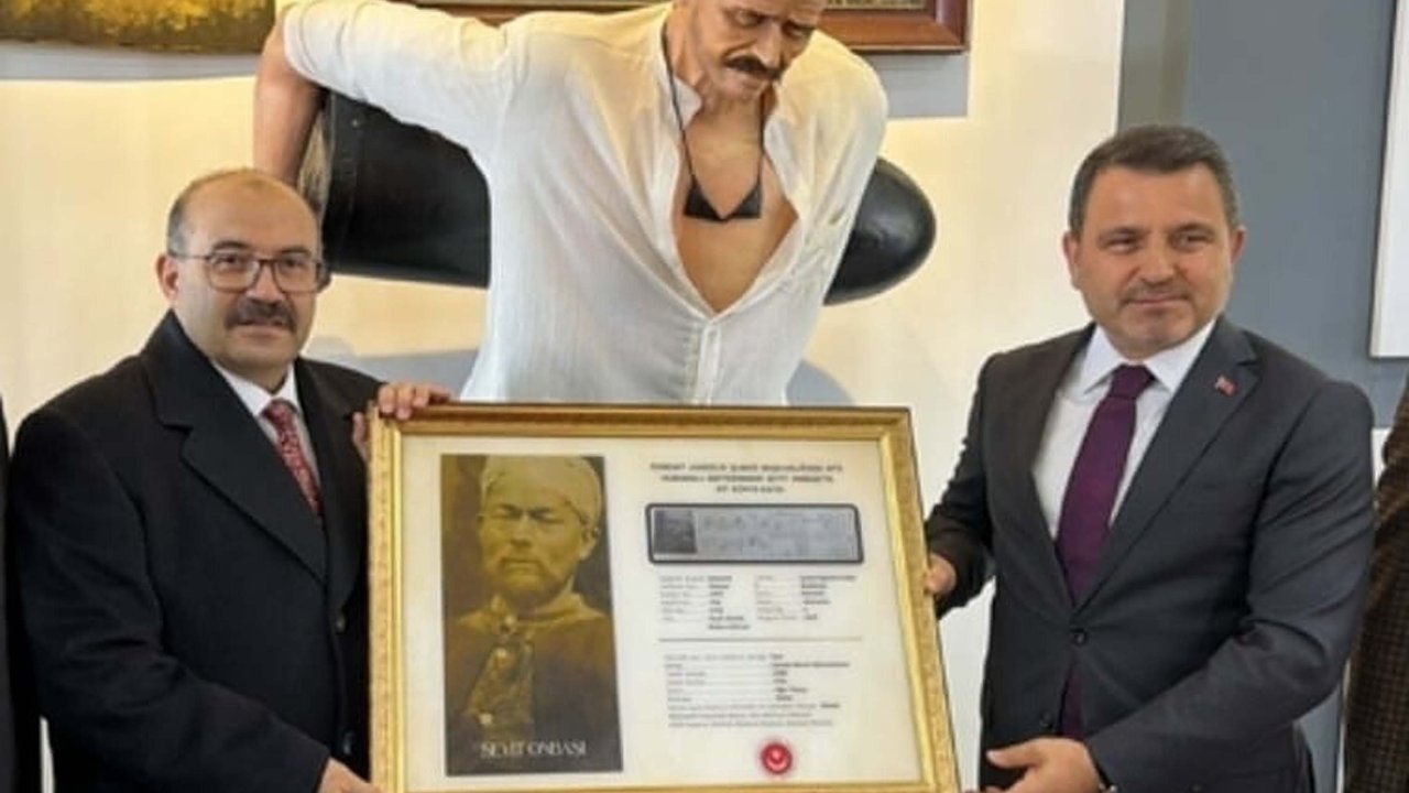 Seyit Onbaşı'ya ait yeni belge ve fotoğraf gün yüzüne çıkarıldı / Ek fotoğraflar