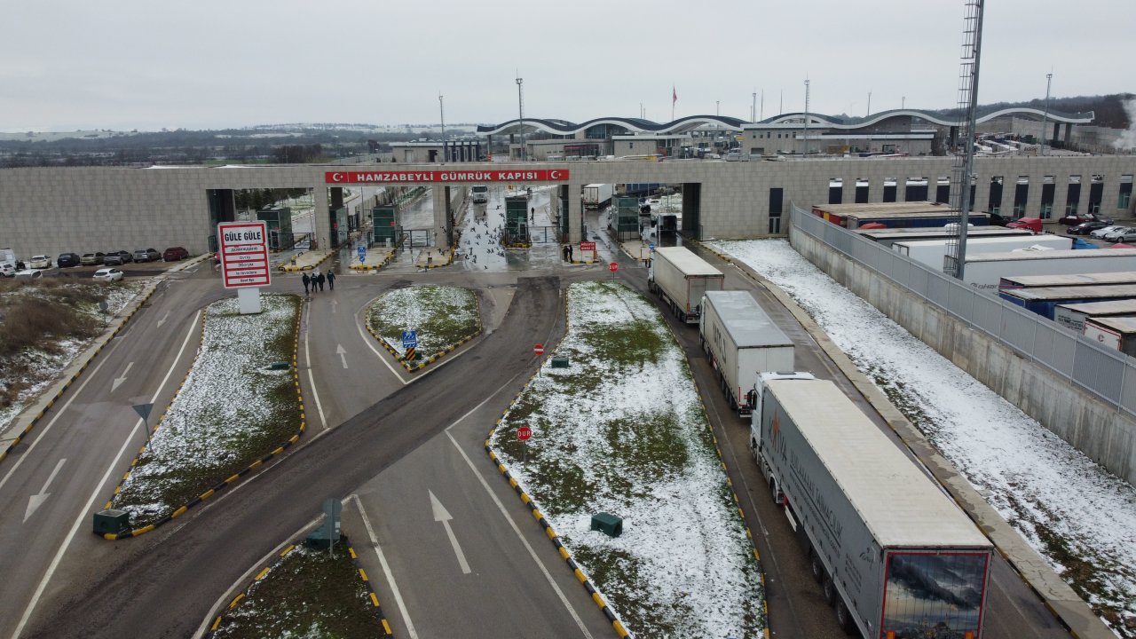 Hamzabeyli Sınır Kapısı’nda 11 kilometre TIR kuyruğu