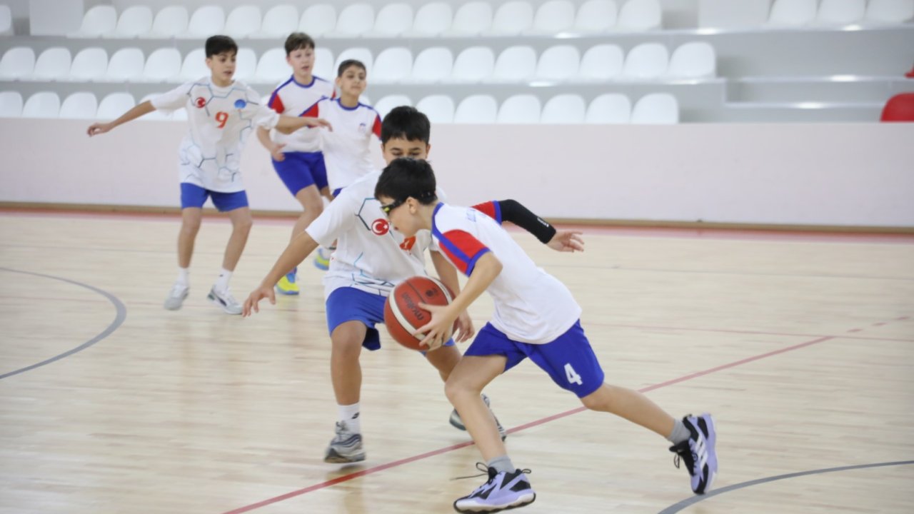 İnegöl 9’uncu Okullar Arası Spor Festivali başladı