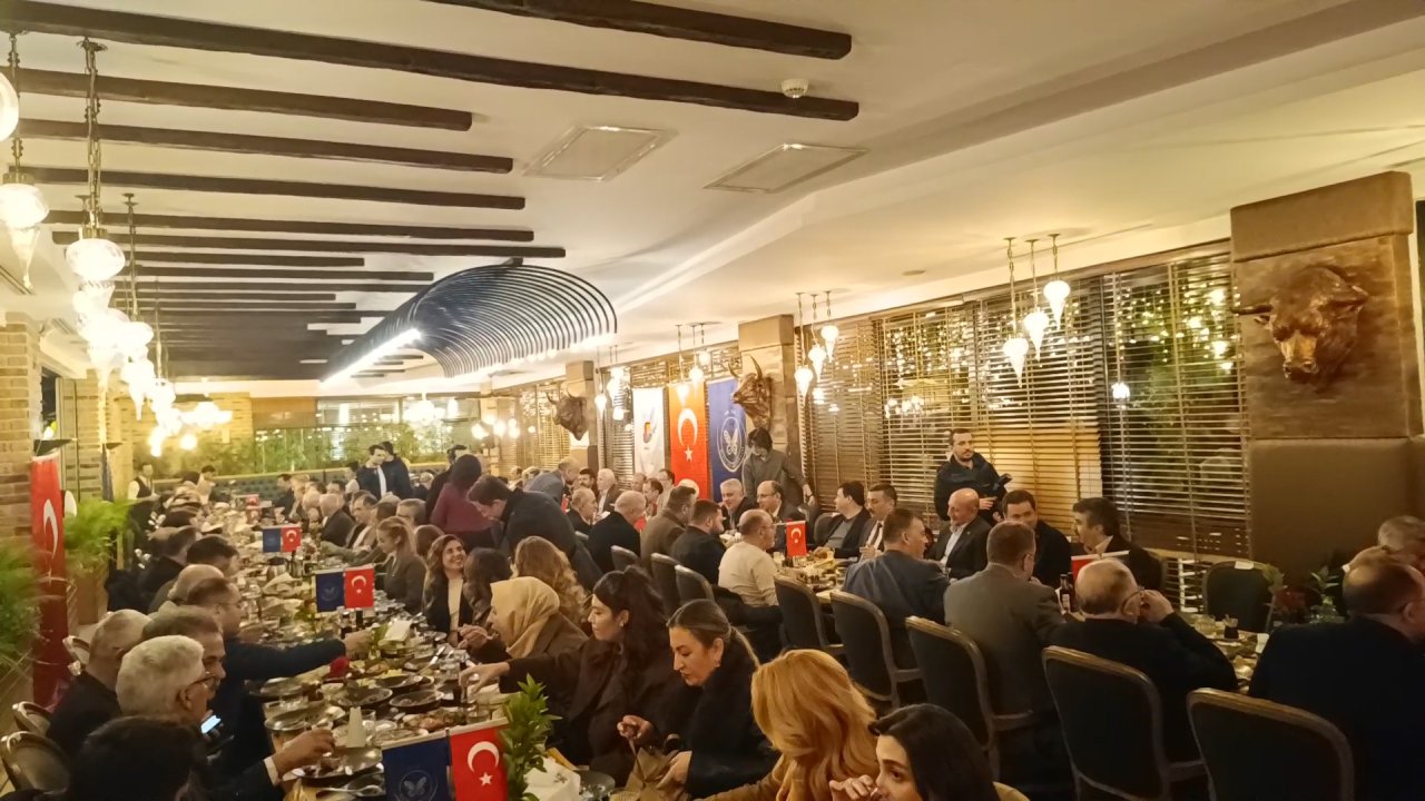 Bursa Ticaret Borsası’nın geleneksel sahur programında kent protokolü bir araya geldi
