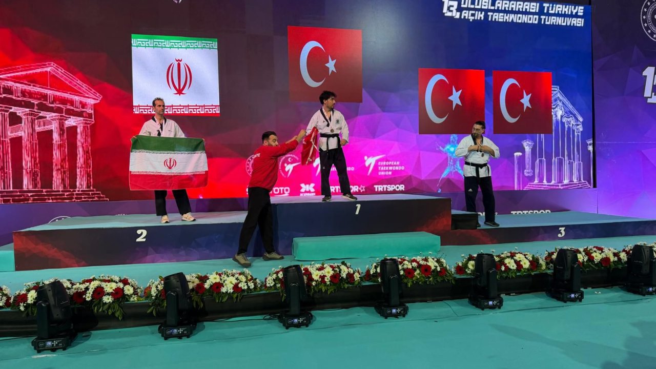 Bursalı milli tekvandocu Antalya'daki turnuvada poomsae kategorisinde şampiyon oldu