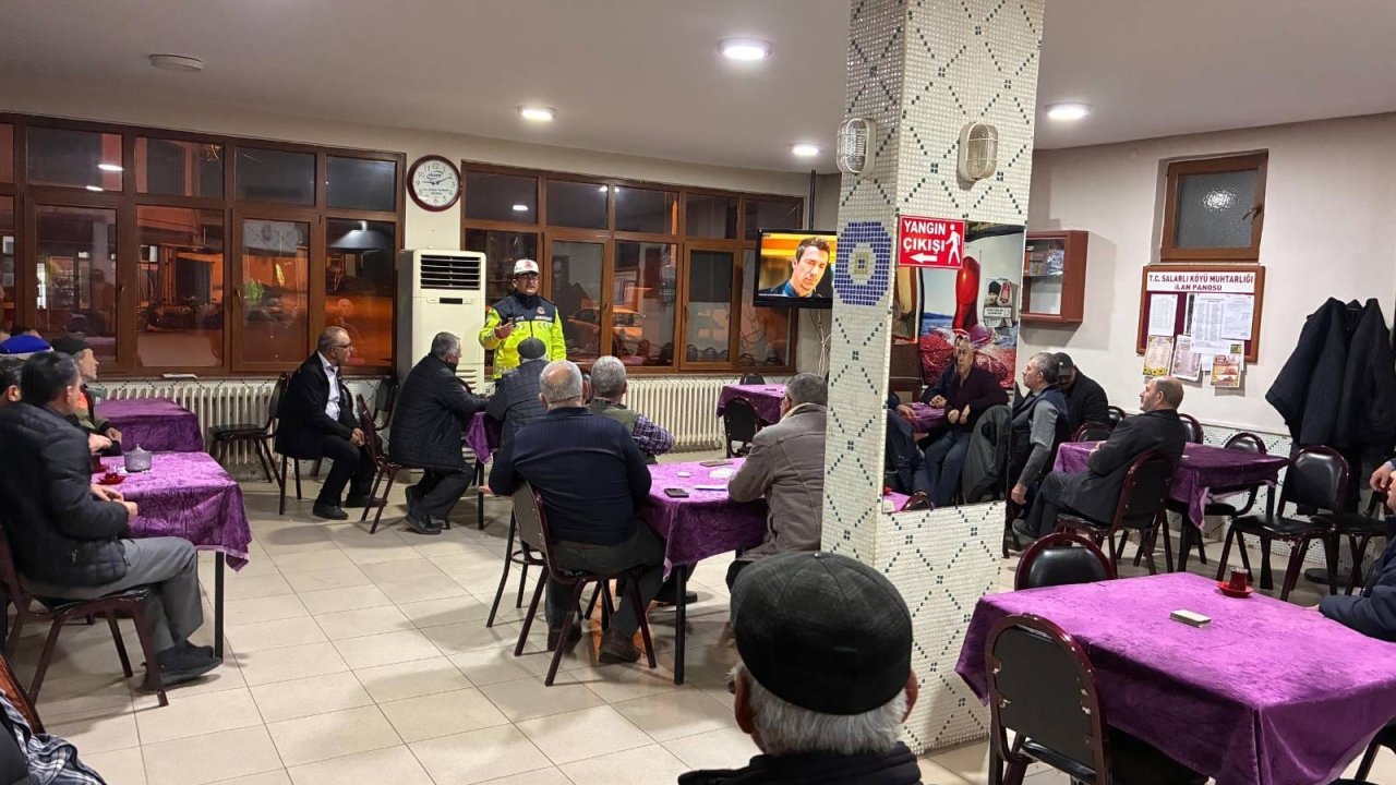 Edirne’de jandarmadan sürücülere trafik eğitimi