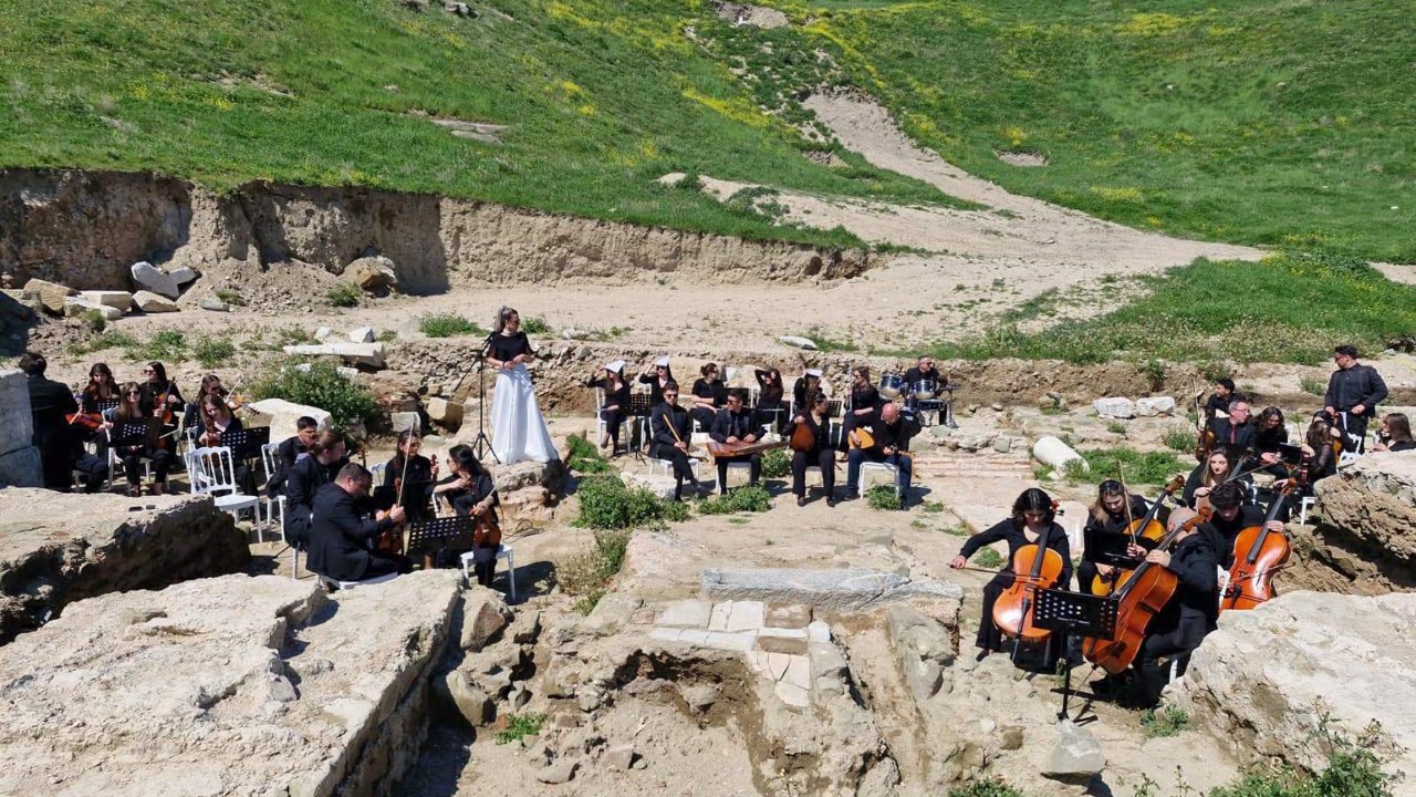Perinthos Anti Kenti'nde 2 bin yıl sonra müzik yankılandı