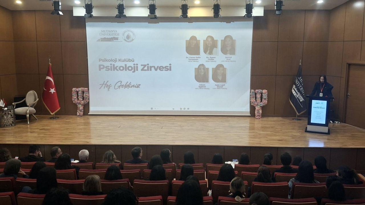 Mudanya Üniversitesi’nde ‘Psikoloji Zirvesi’ isimli program, uzman isimlerin katılımıyla yapıldı