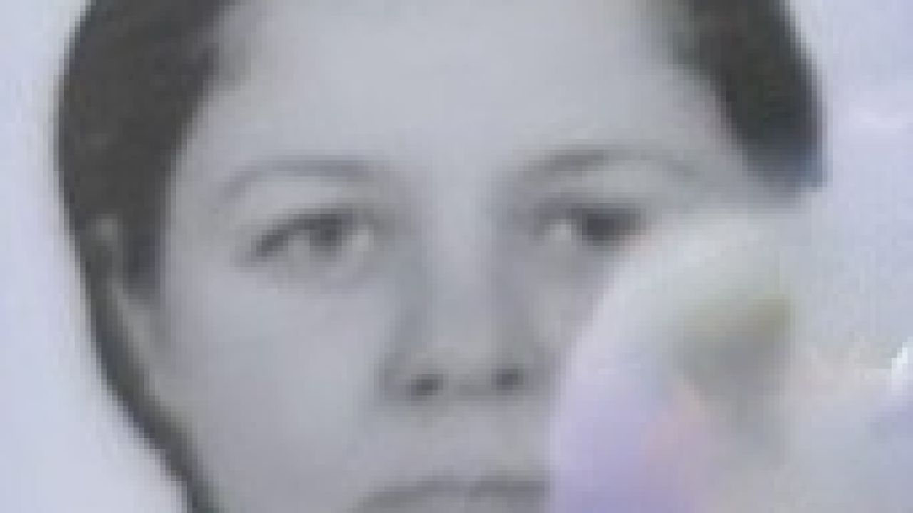 Selma öğretmen, yalnız yaşadığı evinde ölü bulundu